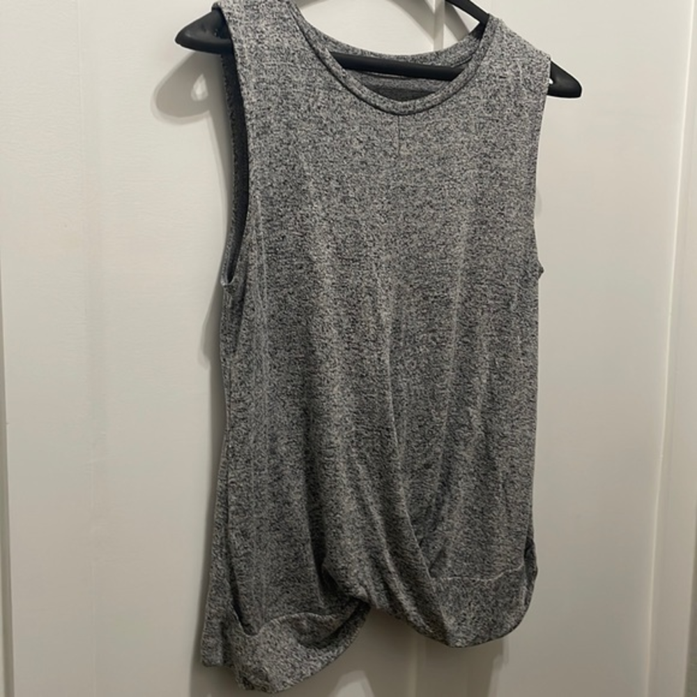 A New Day Suze Small Grey Sleeveless‎ Summer Top!
